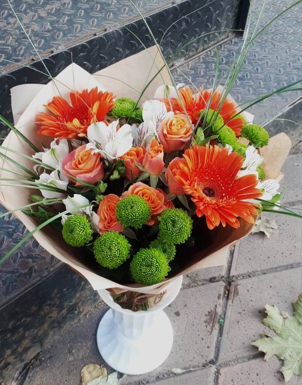 Букет цветов из: Герберы, Хризантемы, Альстромерии и Розы в Беляную Гору