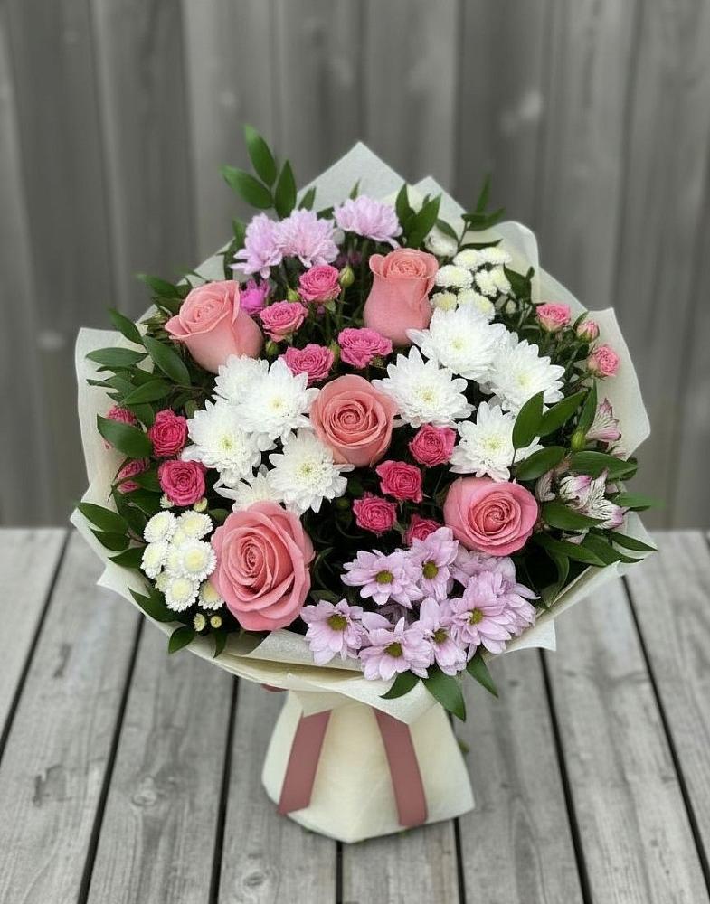 Букет цветов из: Альстромерии, Гвоздики, Розы и Хризантемы в Беляную Гору
