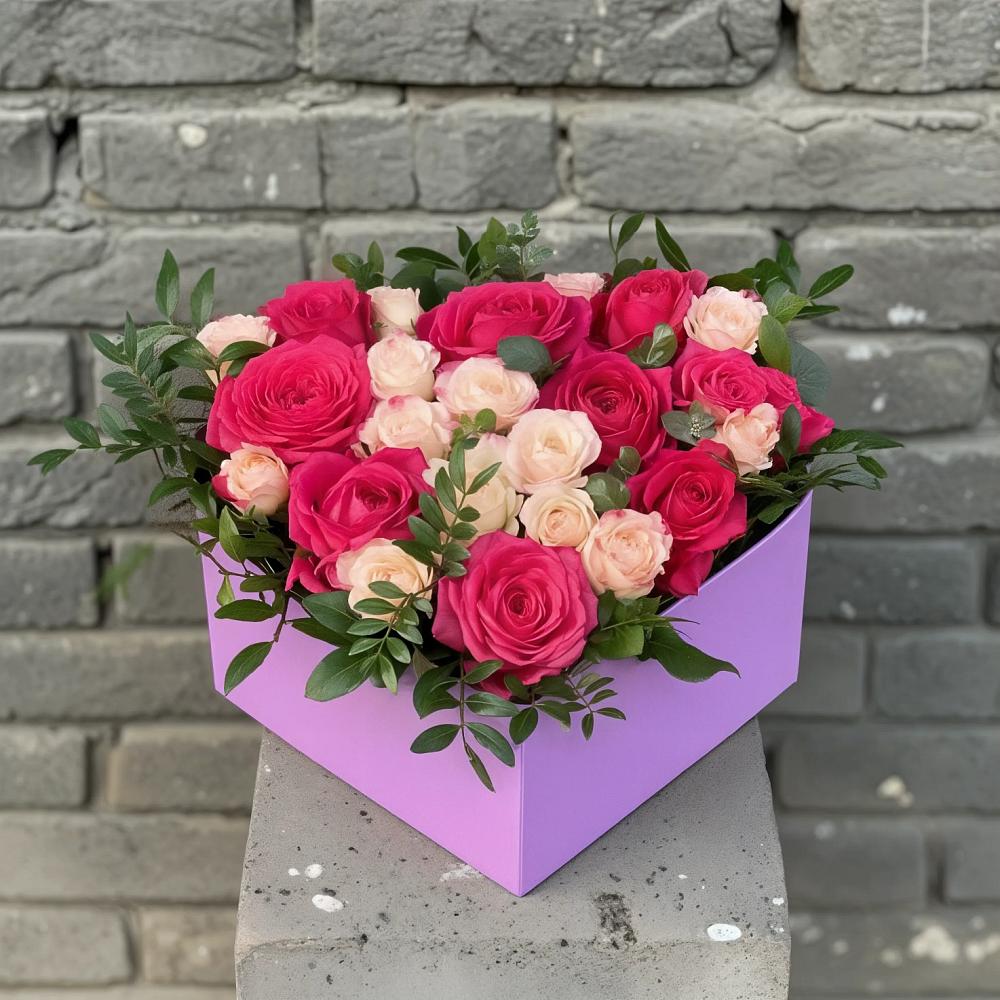 Цветочная композиция из Розы в коробке в Беляную Гору