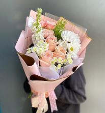 Букет цветов из:  Хризантемы и Розы в Беляную Гору
