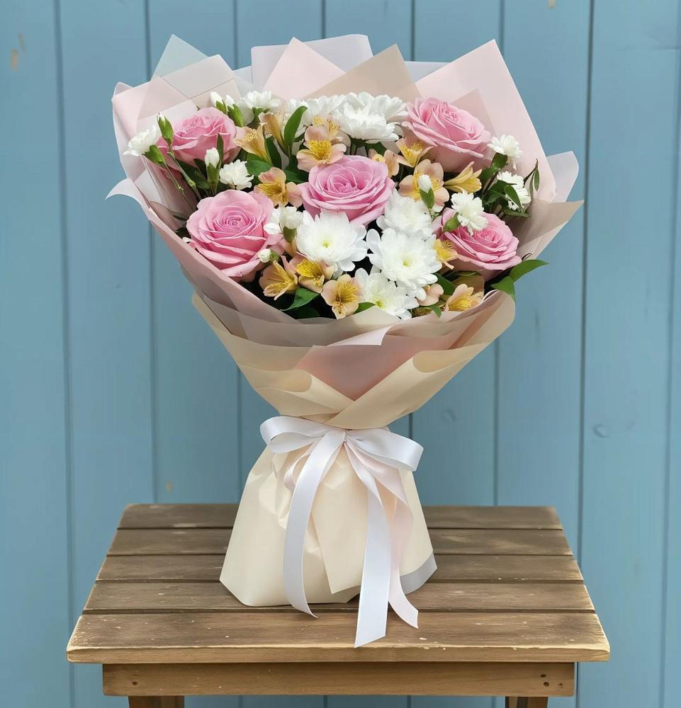 Букет цветов из: Гвоздики, Орхидеи и Розы в Беляную Гору